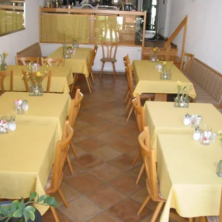 Gaestehaus Theresia Garni * Muhlheim an der Donau