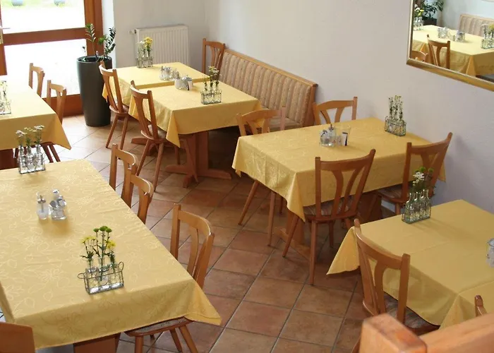 Nocleg ze śniadaniem Gaestehaus Theresia Garni 3*